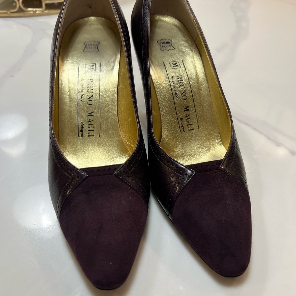 Bruno Magli Women's Dark Purple Heels. Size 6 - Picture 6 of 12